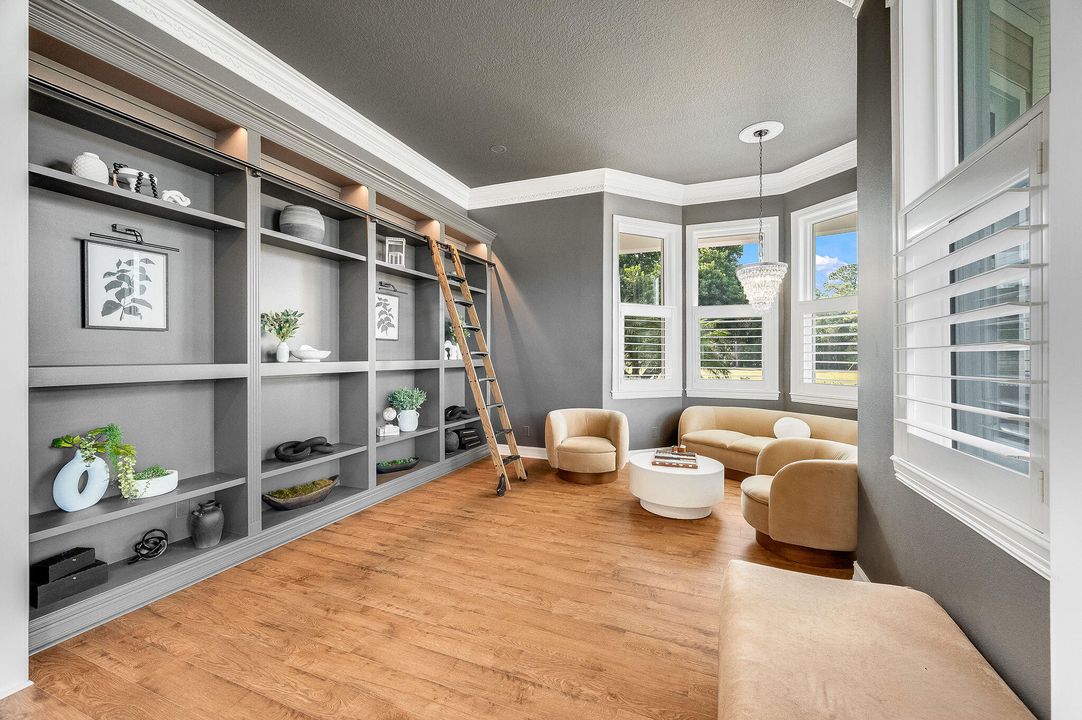 For Sale: $3,499,000 (6 beds, 6 baths, 7761 Square Feet)