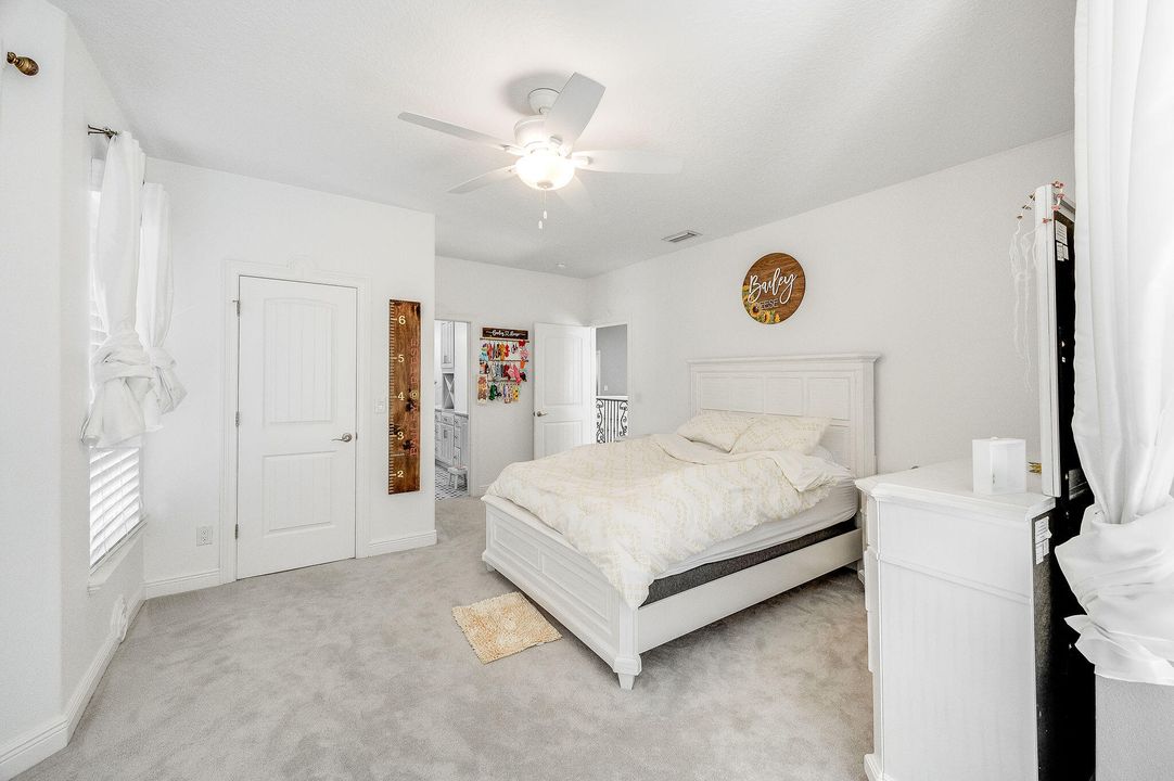 For Sale: $3,499,000 (6 beds, 6 baths, 7761 Square Feet)