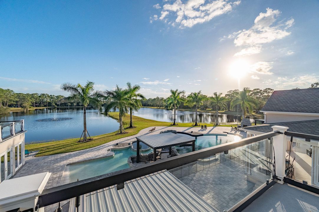 For Sale: $3,499,000 (6 beds, 6 baths, 7761 Square Feet)