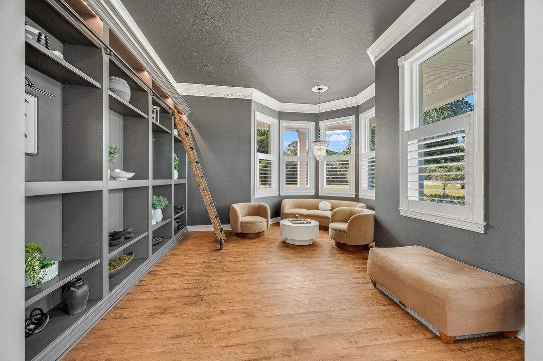 For Sale: $3,499,000 (6 beds, 6 baths, 7761 Square Feet)