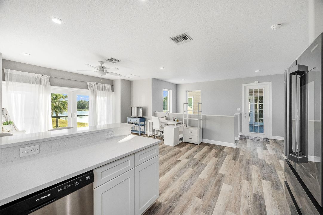 For Sale: $3,499,000 (6 beds, 6 baths, 7761 Square Feet)