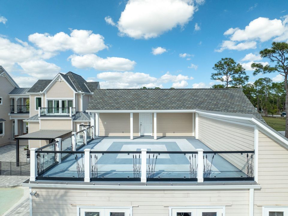 For Sale: $3,499,000 (6 beds, 6 baths, 7761 Square Feet)