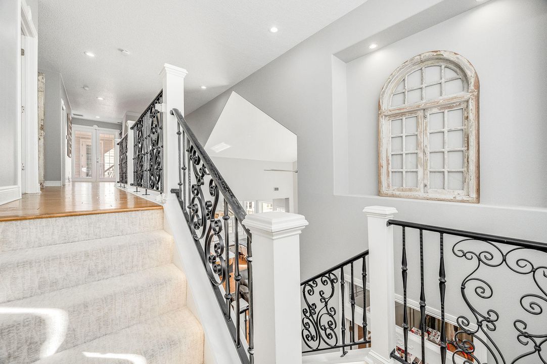 For Sale: $3,499,000 (6 beds, 6 baths, 7761 Square Feet)