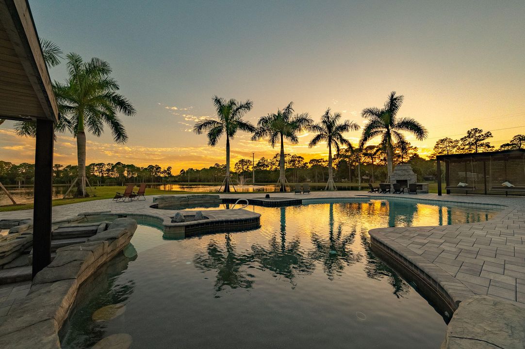 For Sale: $3,499,000 (6 beds, 6 baths, 7761 Square Feet)