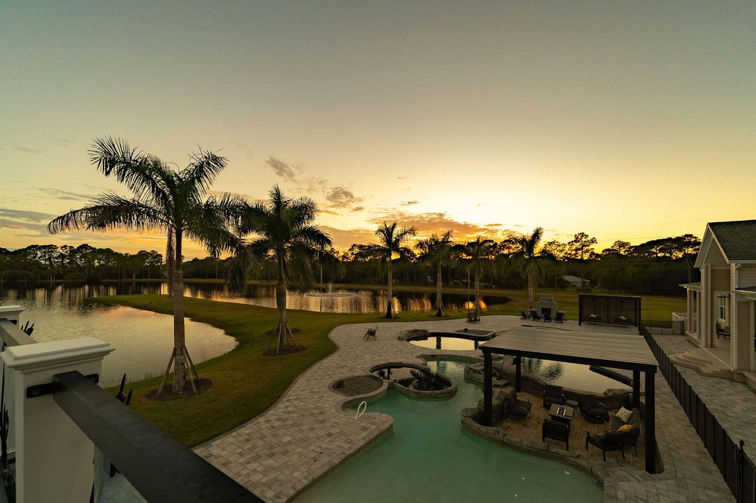 For Sale: $3,499,000 (6 beds, 6 baths, 7761 Square Feet)