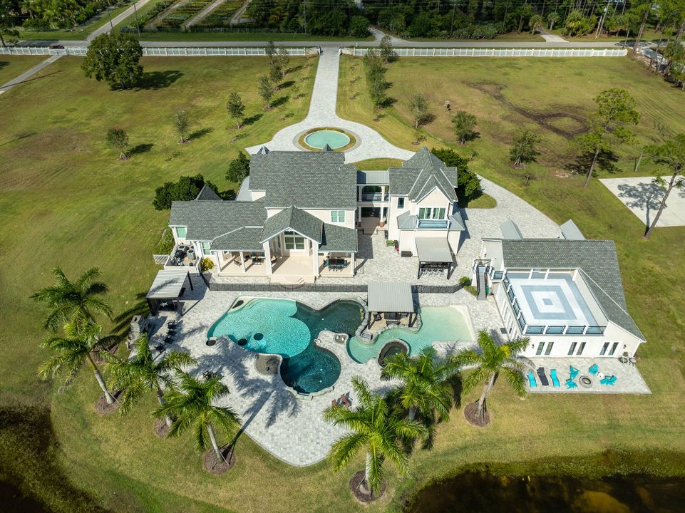 For Sale: $3,499,000 (6 beds, 6 baths, 7761 Square Feet)