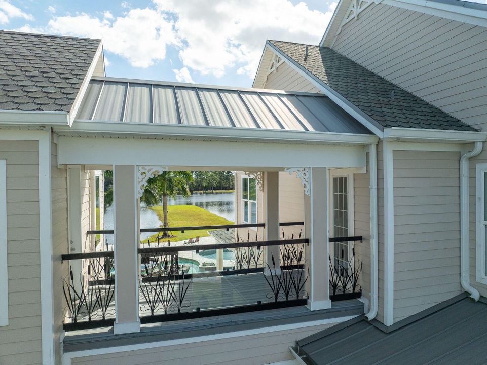 For Sale: $3,499,000 (6 beds, 6 baths, 7761 Square Feet)