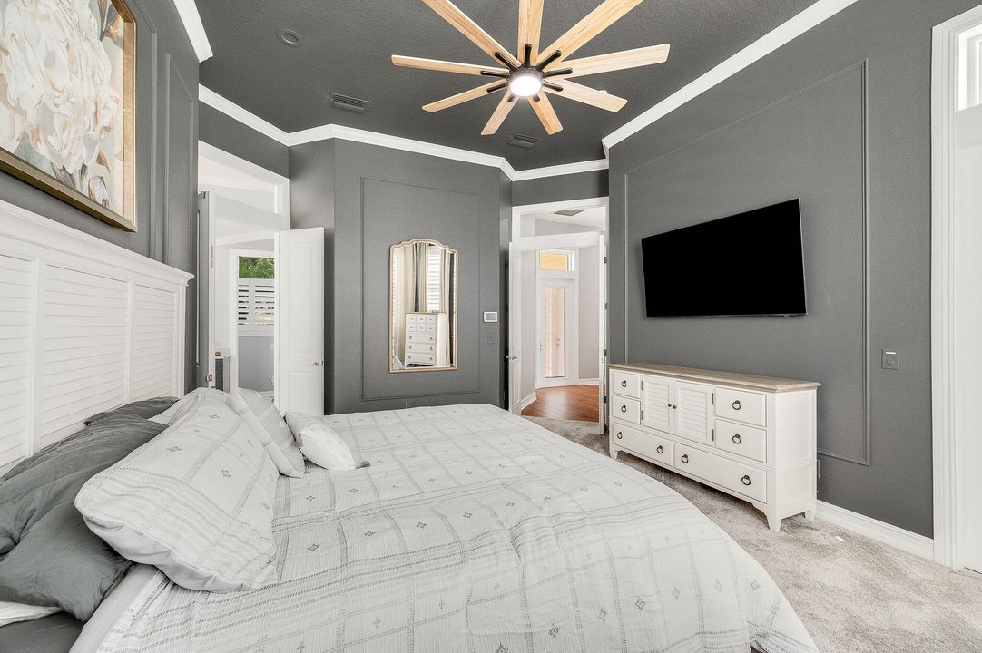 For Sale: $3,499,000 (6 beds, 6 baths, 7761 Square Feet)