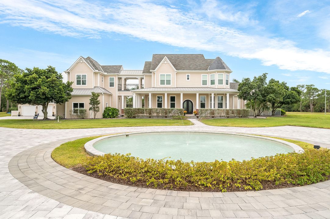 For Sale: $3,499,000 (6 beds, 6 baths, 7761 Square Feet)