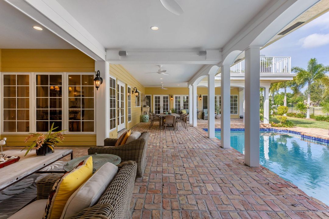 For Sale: $4,995,000 (5 beds, 6 baths, 7654 Square Feet)