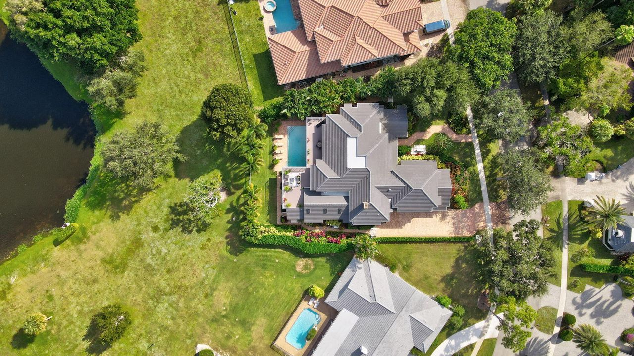 For Sale: $4,995,000 (5 beds, 6 baths, 7654 Square Feet)