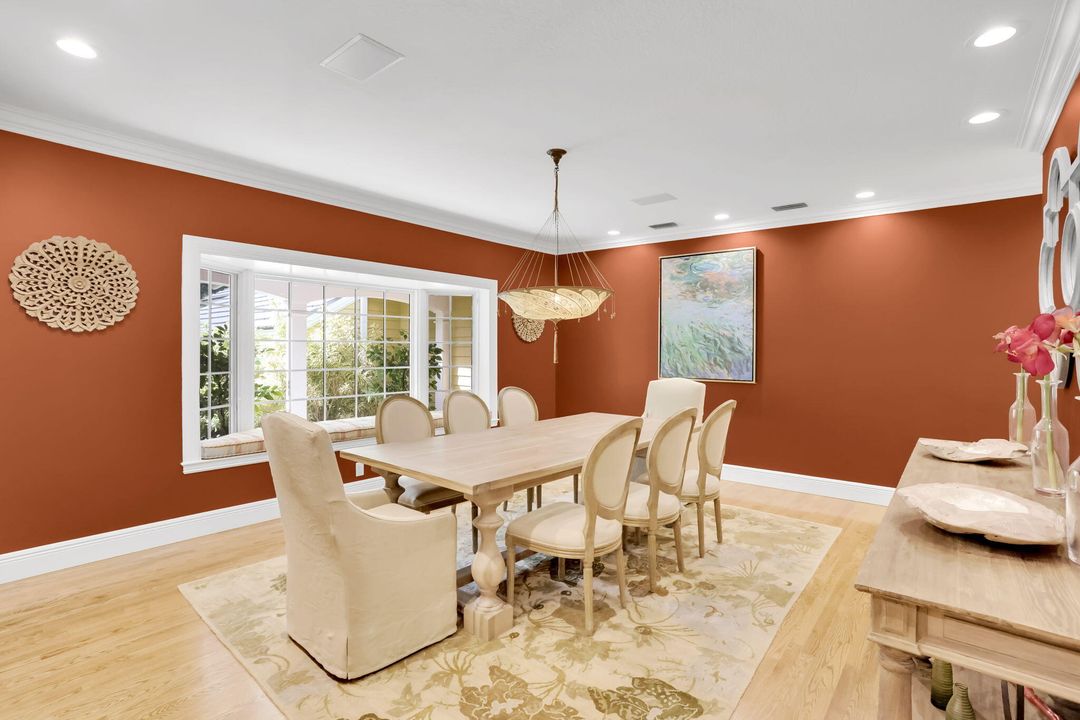 For Sale: $4,995,000 (5 beds, 6 baths, 7654 Square Feet)