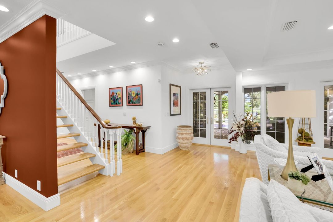 For Sale: $4,995,000 (5 beds, 6 baths, 7654 Square Feet)