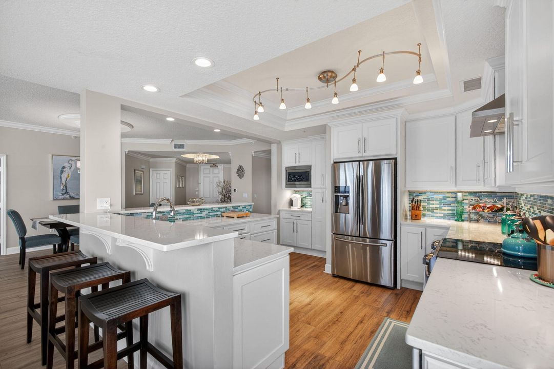 出租: $20,000 (3 贝兹, 3 浴室, 2376 平方英尺)