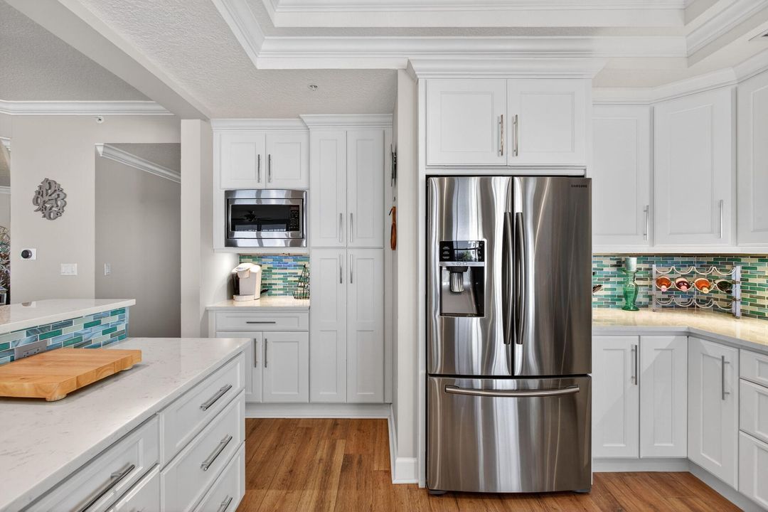 出租: $20,000 (3 贝兹, 3 浴室, 2376 平方英尺)