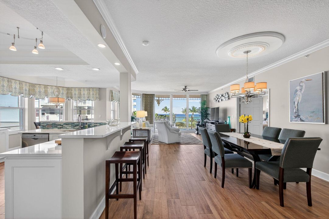 出租: $20,000 (3 贝兹, 3 浴室, 2376 平方英尺)