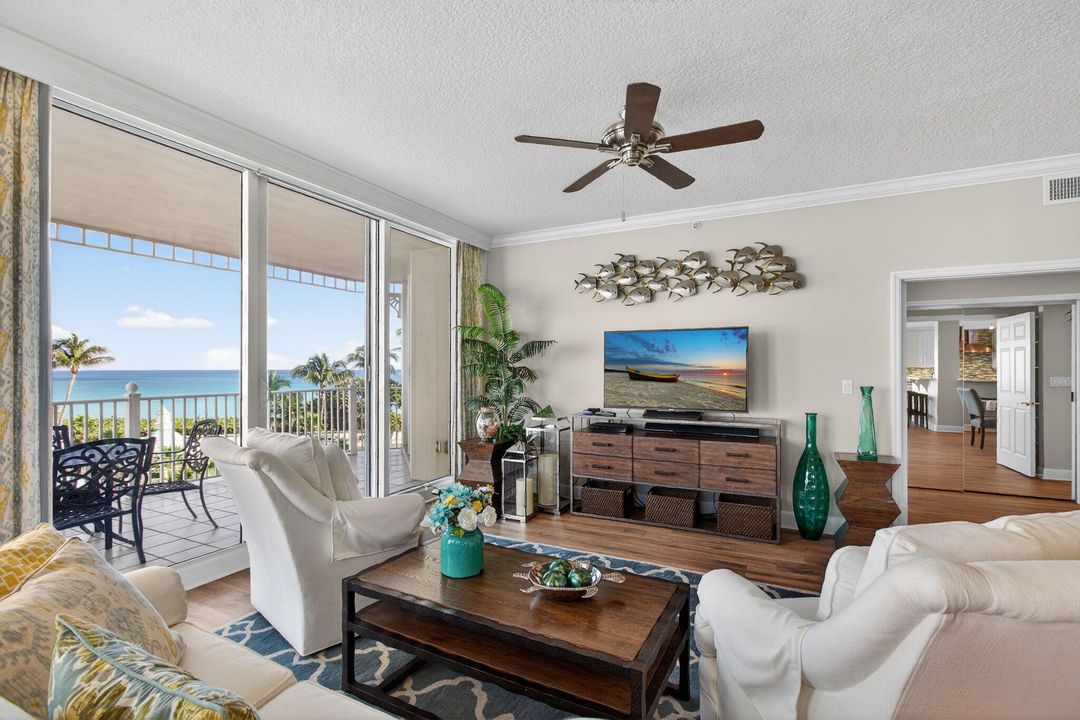 出租: $20,000 (3 贝兹, 3 浴室, 2376 平方英尺)