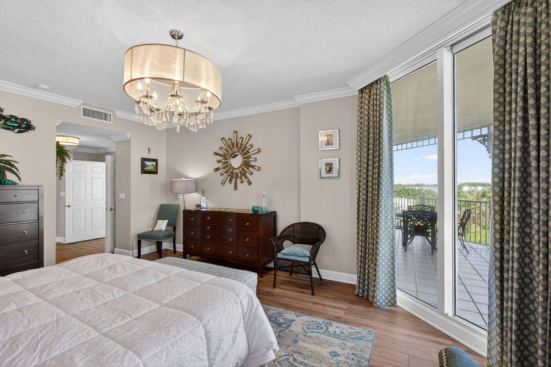 出租: $20,000 (3 贝兹, 3 浴室, 2376 平方英尺)