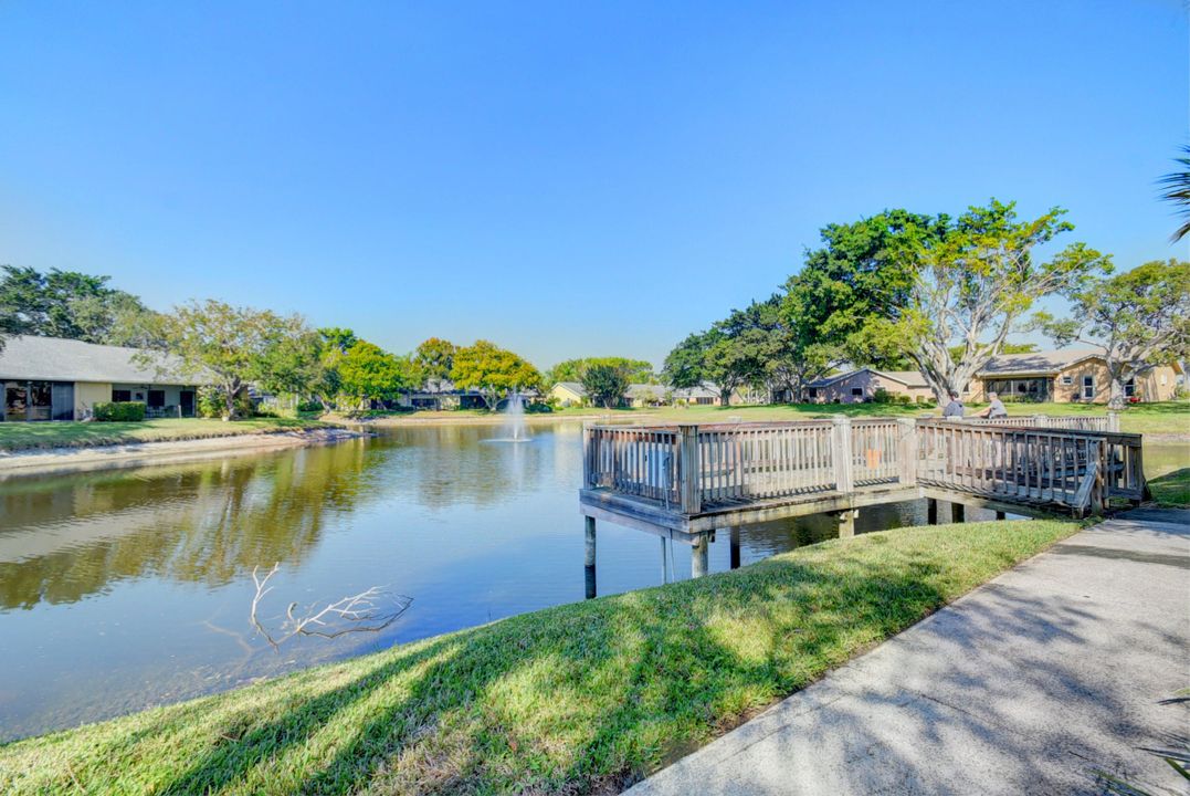 На продажу: $385,000 (2 спален, 2 ванн, 1619 Квадратных фут)