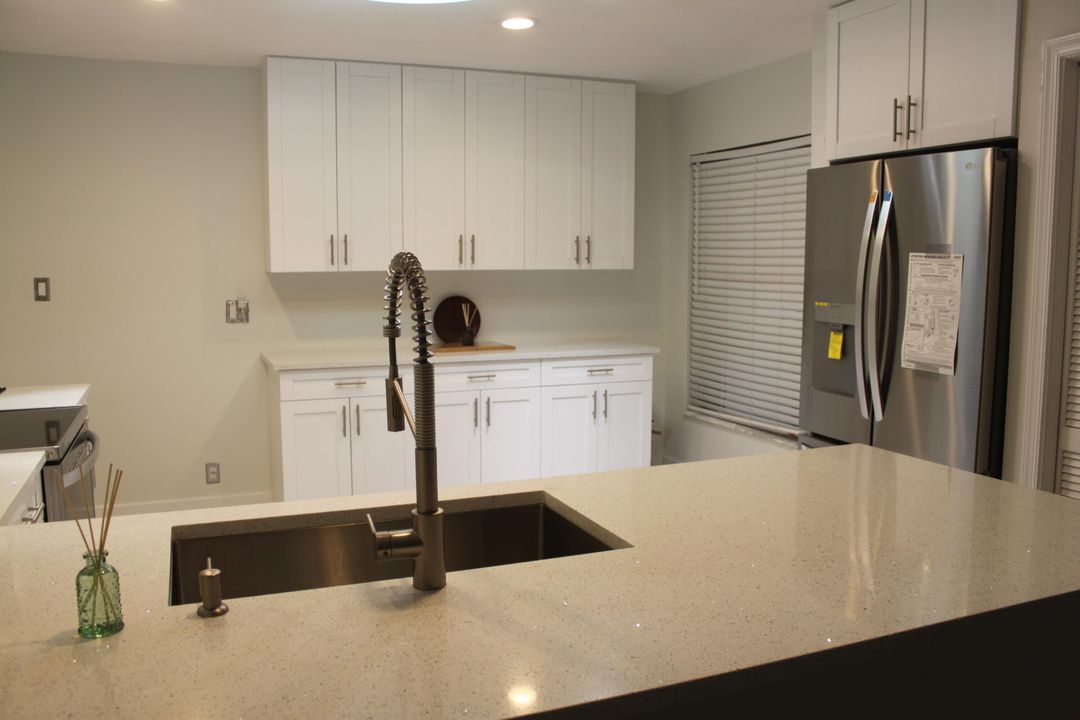 В аренду: $3,900 (4 спален, 2 ванн, 1828 Квадратных фут)