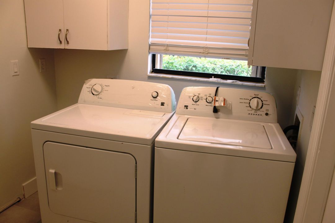 В аренду: $3,900 (4 спален, 2 ванн, 1828 Квадратных фут)