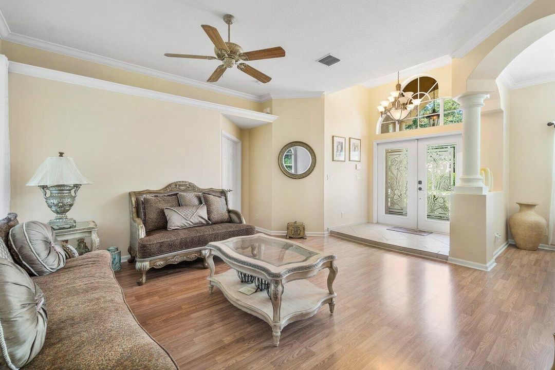 For Rent: $3,750 (3 beds, 2 baths, 1650 Square Feet)