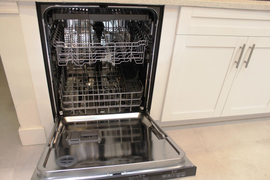 В аренду: $3,900 (4 спален, 2 ванн, 1828 Квадратных фут)