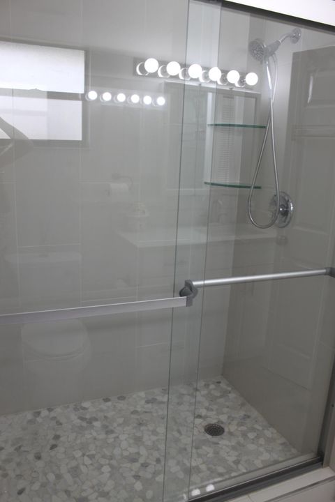 В аренду: $3,900 (4 спален, 2 ванн, 1828 Квадратных фут)