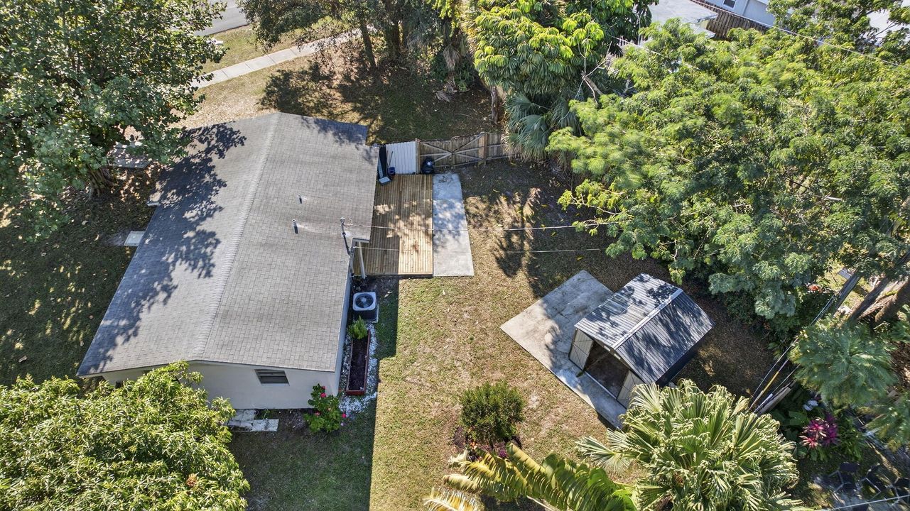 На продажу: $375,000 (3 спален, 1 ванн, 791 Квадратных фут)