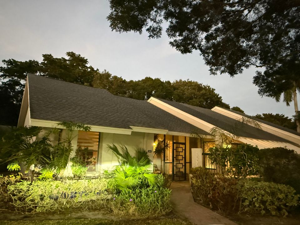 На продажу: $385,000 (2 спален, 2 ванн, 1619 Квадратных фут)