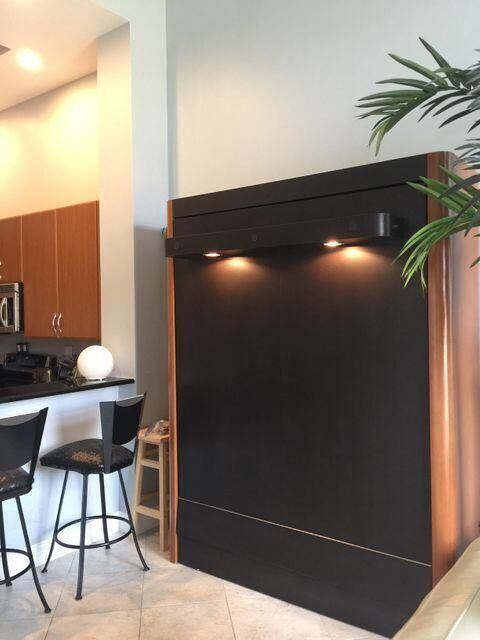 For Sale: $695,000 (1 beds, 1 baths, 959 Square Feet)