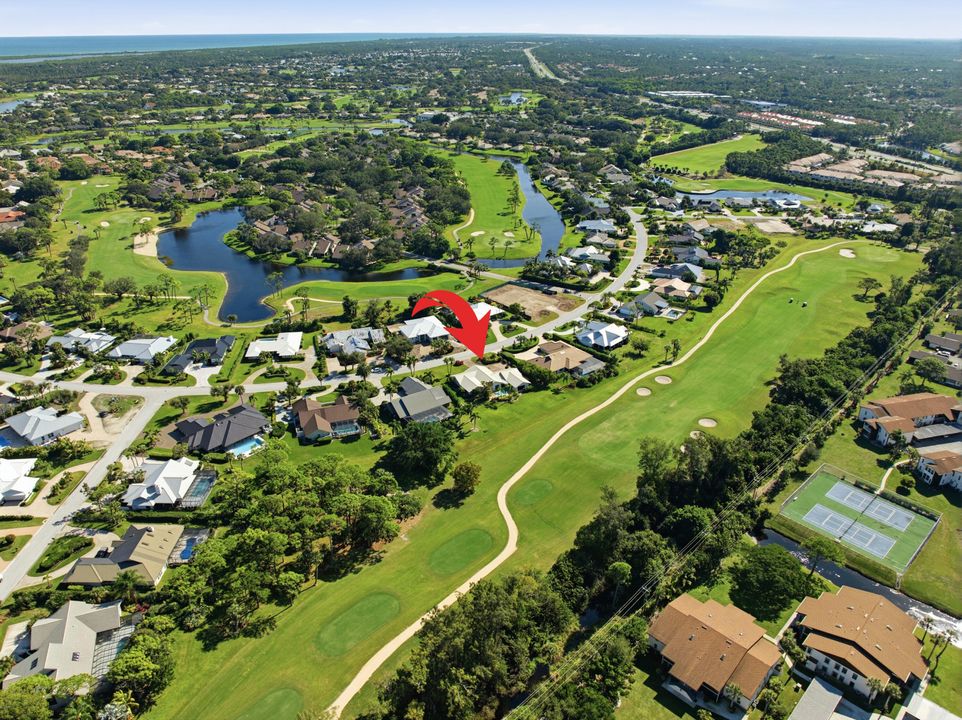 For Sale: $715,000 (4 beds, 3 baths, 2901 Square Feet)