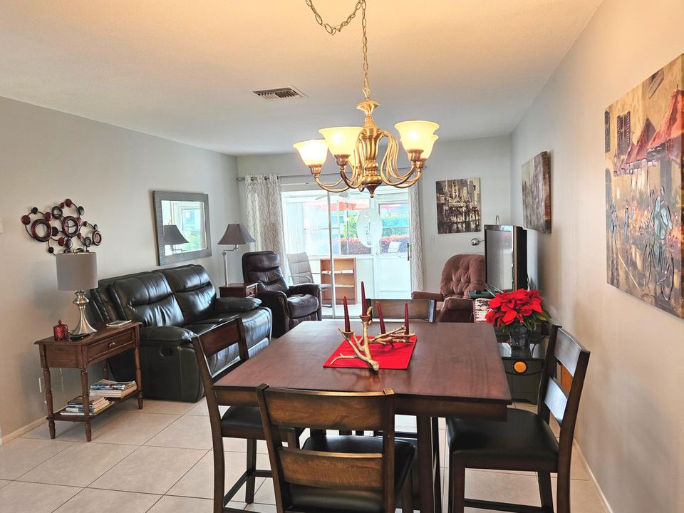 待售: $114,900 (1 贝兹, 1 浴室, 611 平方英尺)