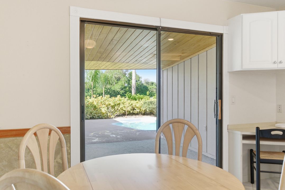 For Sale: $715,000 (4 beds, 3 baths, 2901 Square Feet)