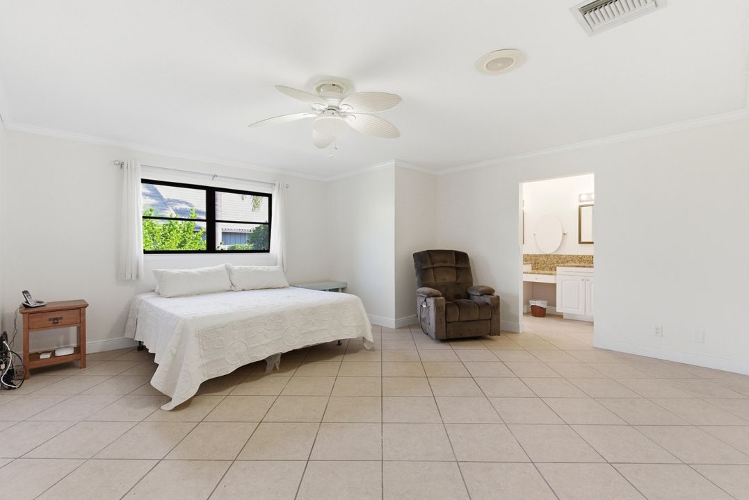 For Sale: $715,000 (4 beds, 3 baths, 2901 Square Feet)