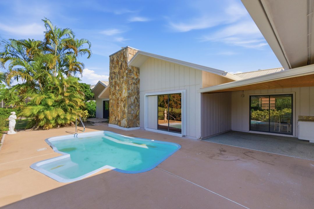 For Sale: $715,000 (4 beds, 3 baths, 2901 Square Feet)