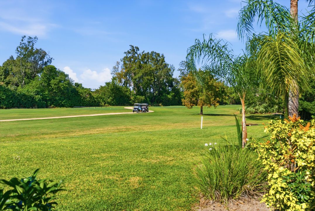 For Sale: $715,000 (4 beds, 3 baths, 2901 Square Feet)