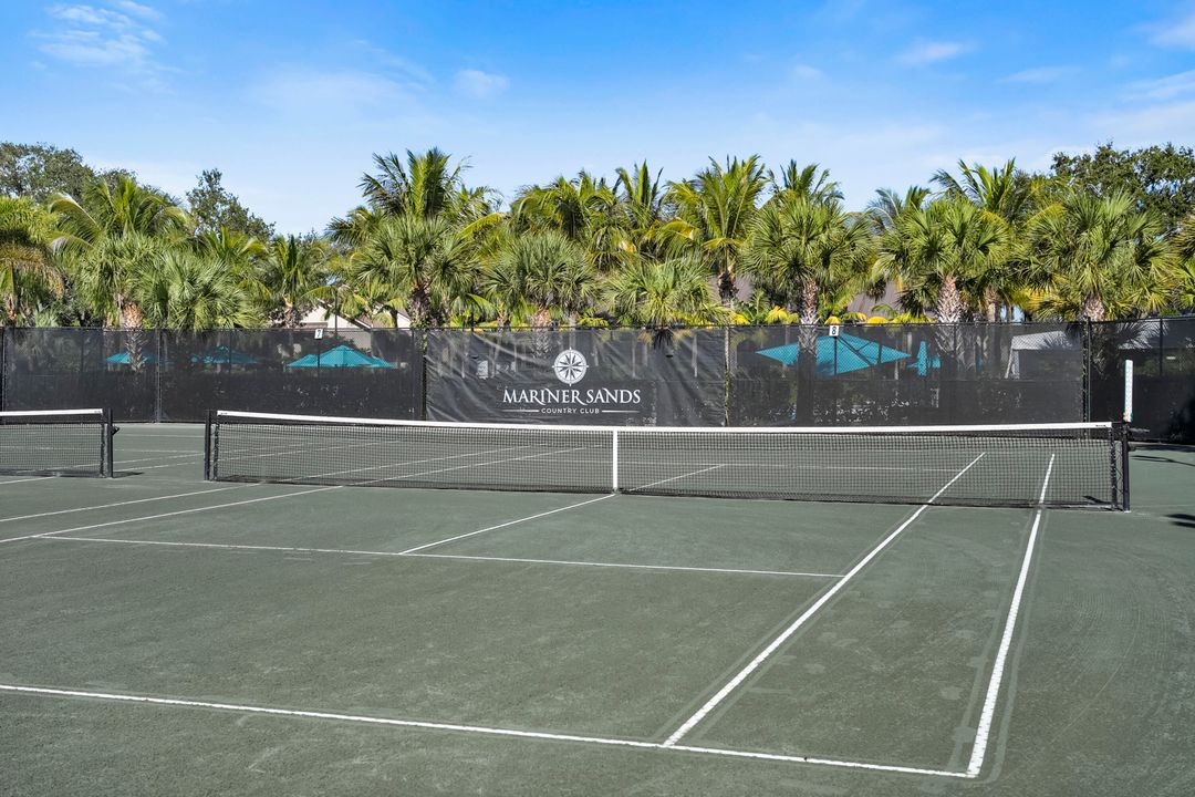 For Sale: $715,000 (4 beds, 3 baths, 2901 Square Feet)