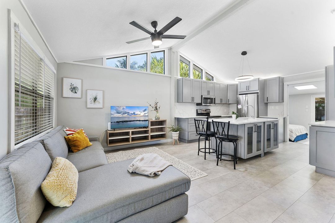 В аренду: $3,500 (3 спален, 2 ванн, 1353 Квадратных фут)