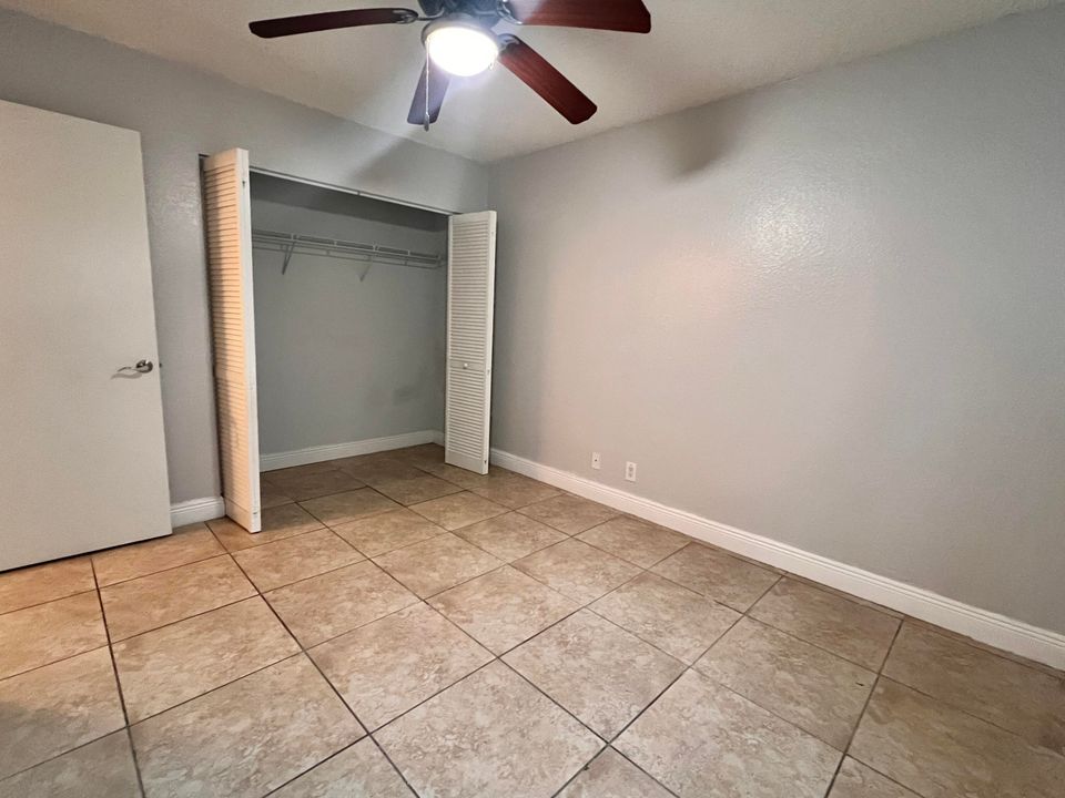 В аренду: $2,000 (2 спален, 2 ванн, 904 Квадратных фут)