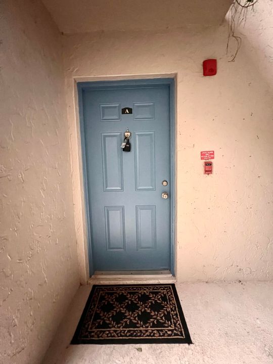 В аренду: $2,000 (2 спален, 2 ванн, 904 Квадратных фут)