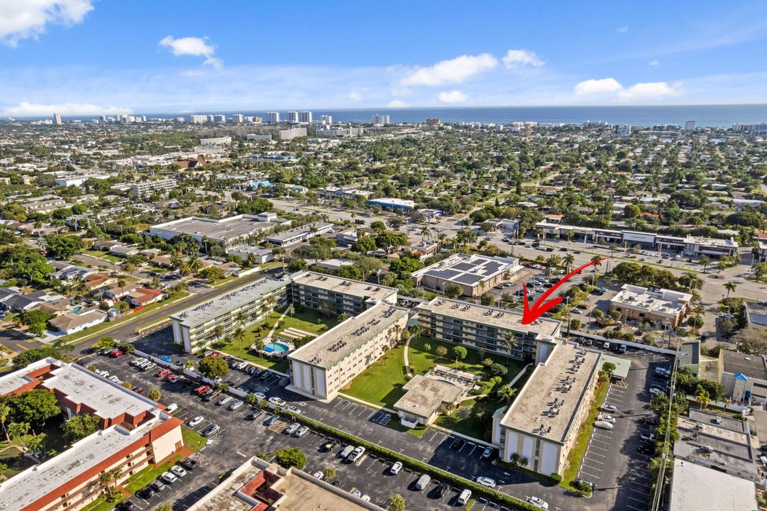 For Sale: $265,000 (2 beds, 2 baths, 1090 Square Feet)