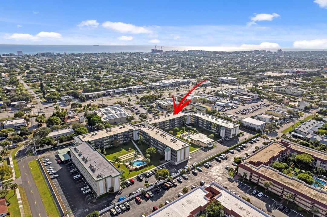 For Sale: $265,000 (2 beds, 2 baths, 1090 Square Feet)