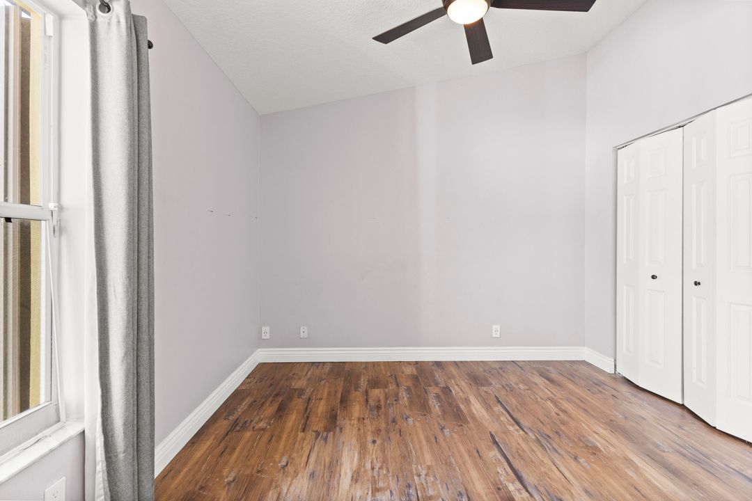 合同活跃: $799,000 (5 贝兹, 4 浴室, 2742 平方英尺)