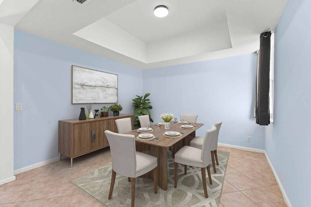 合同活跃: $799,000 (5 贝兹, 4 浴室, 2742 平方英尺)