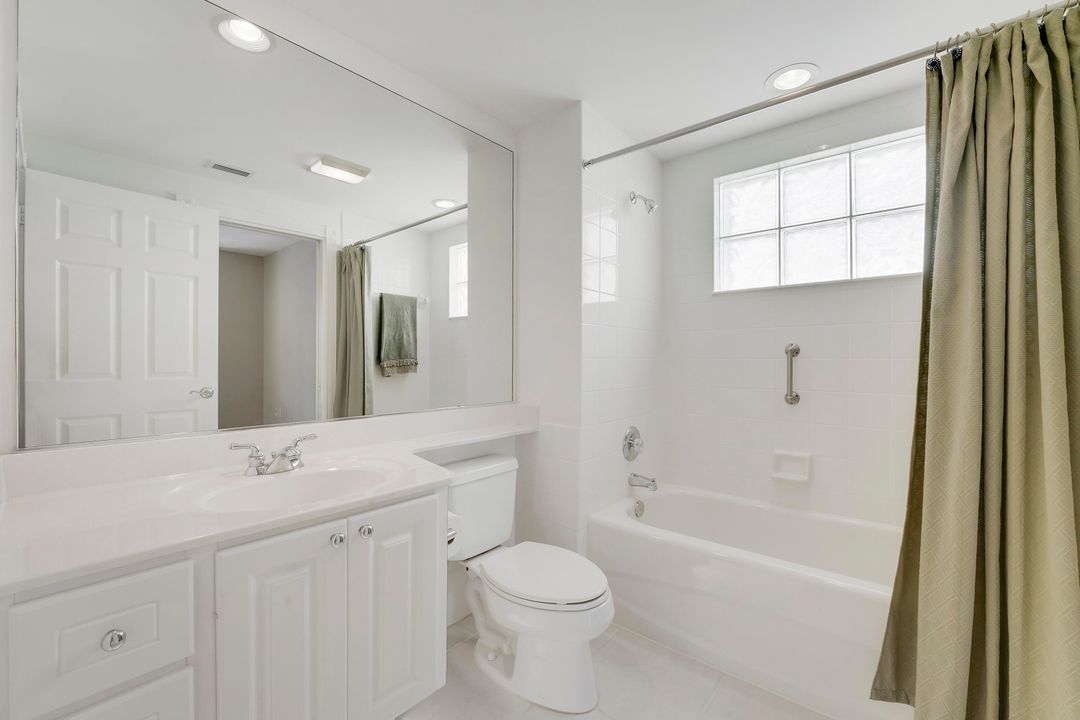 For Rent: $3,600 (3 beds, 3 baths, 1830 Square Feet)