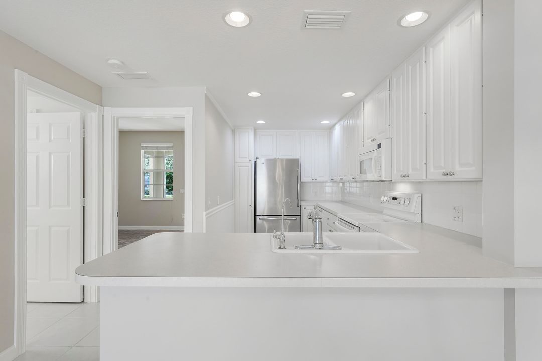 For Rent: $3,600 (3 beds, 3 baths, 1830 Square Feet)