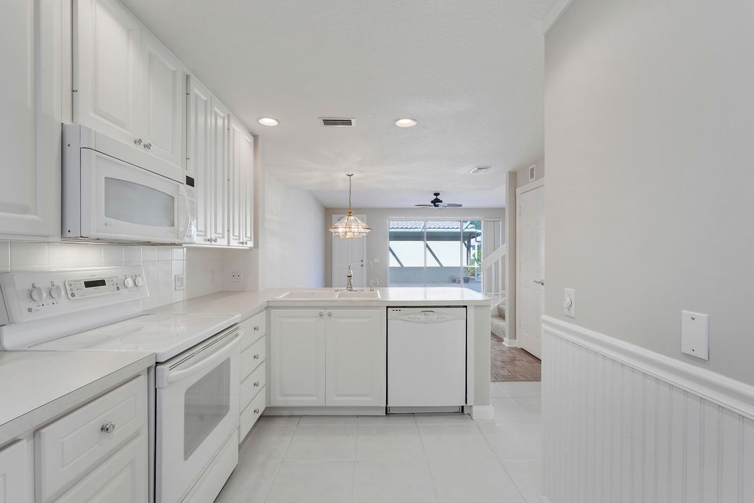 For Rent: $3,600 (3 beds, 3 baths, 1830 Square Feet)