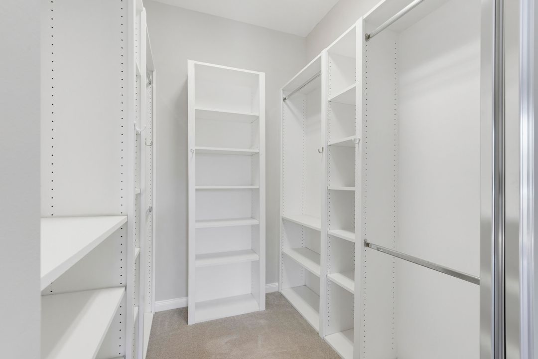 For Rent: $3,600 (3 beds, 3 baths, 1830 Square Feet)