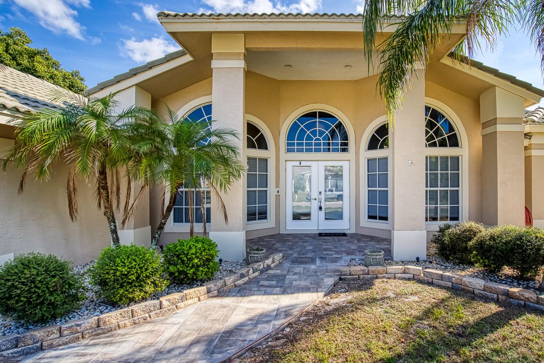 Под контрактом: $3,400 (3 спален, 2 ванн, 2076 Квадратных фут)